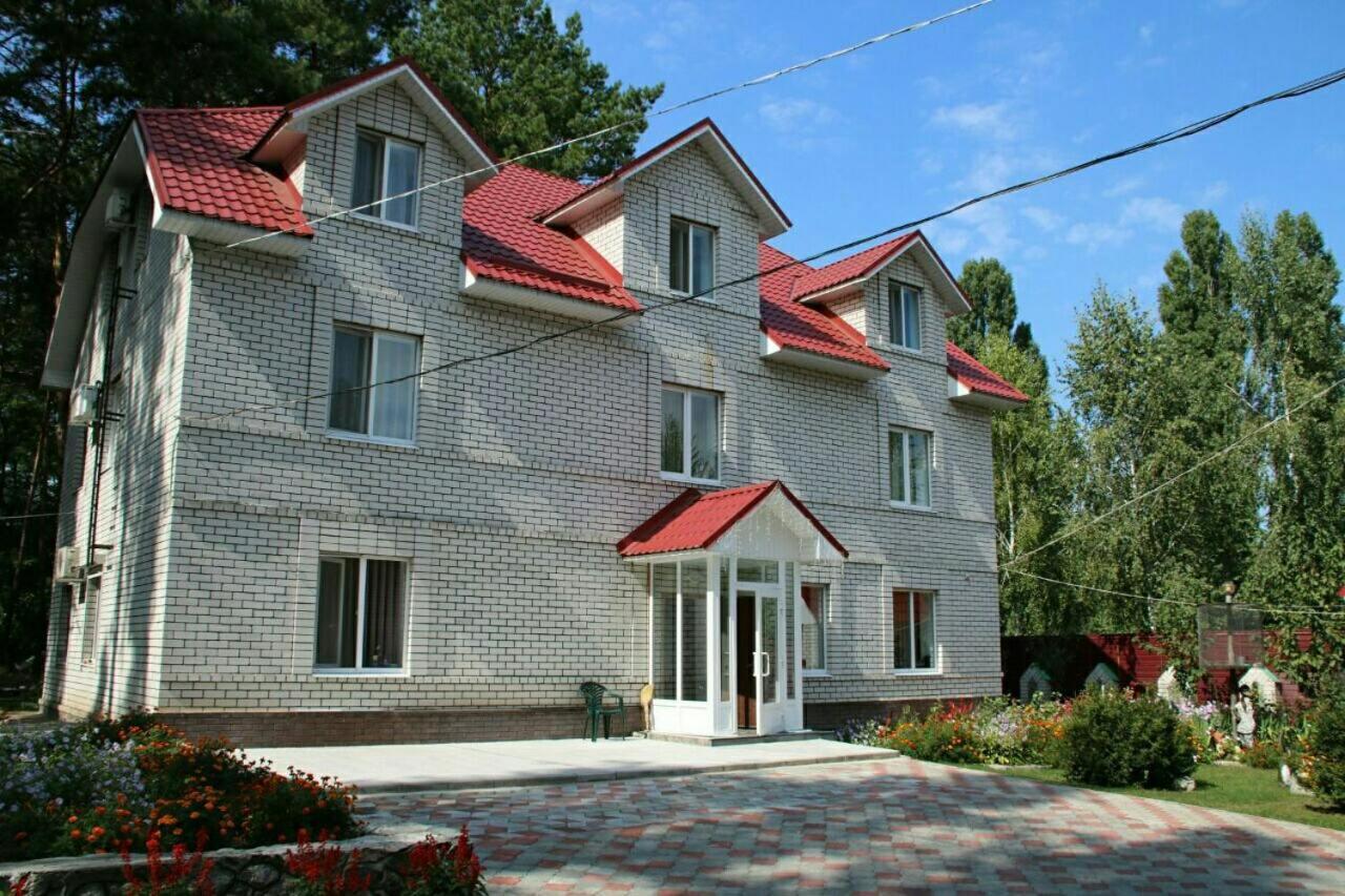 Hotel Tropicana Szvitlovodszk Kültér fotó