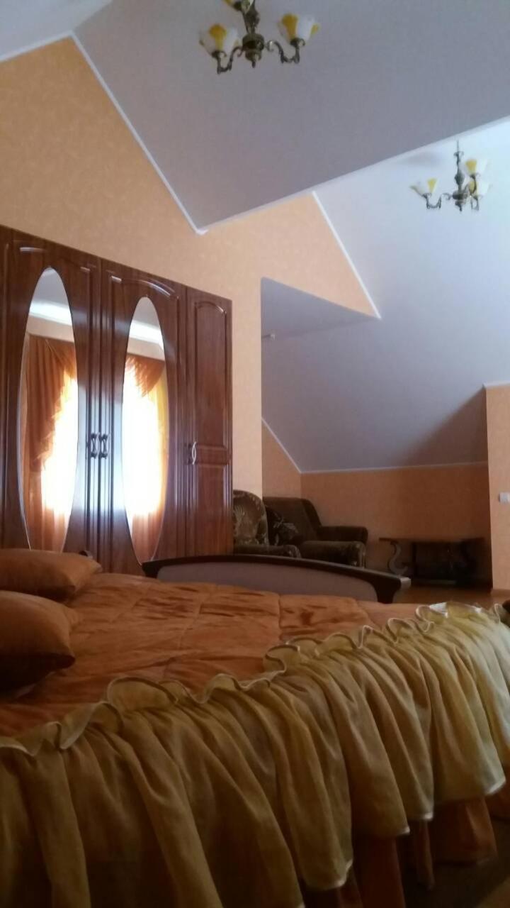 Hotel Tropicana Szvitlovodszk Kültér fotó