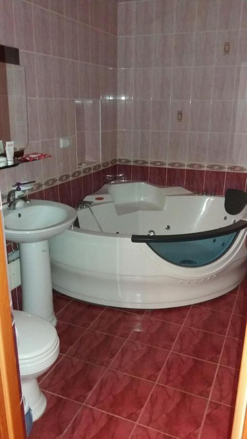 Hotel Tropicana Szvitlovodszk Szoba fotó